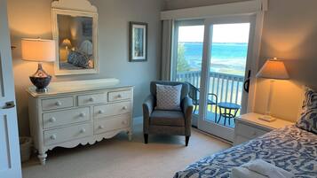 2 bedrooms, individually decorated, individually furnished, bed sheets