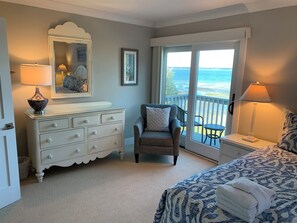 2 bedrooms, individually decorated, individually furnished, bed sheets - 737 Schooner Court at The Sea Pines Resort (Hilton Head Island)