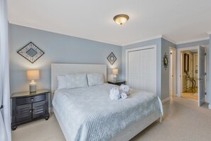1 bedroom, individually decorated, individually furnished, bed sheets