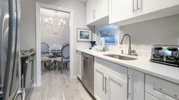 Villa, 1 King Bed, Balcony (862 Ketch Court) | Private kitchen | Coffee/tea maker, dining tables