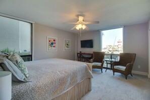 Villa, varias camas, cocina (1020 Caravel Court) | 2 habitaciones, decoración personalizada y muebles diferentes 