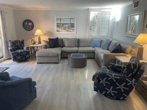Villa, Multiple Beds, Kitchen, Garden View (873 Ketch Court) | Living area | 42-inch flat-screen TV with digital channels - 873 Ketch Court at The Sea Pines Resort (Hilton Head Island)
