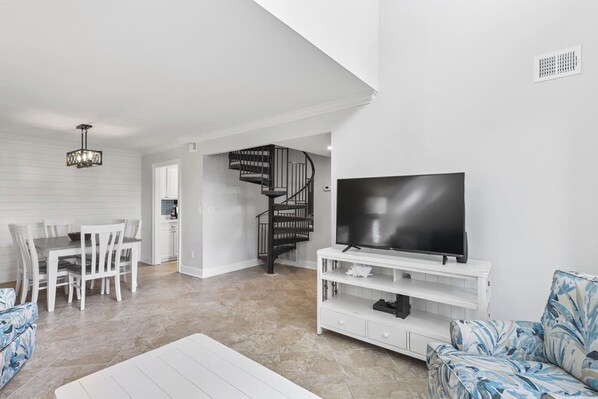 Villa, Multiple Beds, Kitchen, Garden View (926 Cutter Court) | Interior - 926 Cutter Court at The Sea Pines Resort (Hilton Head Island)