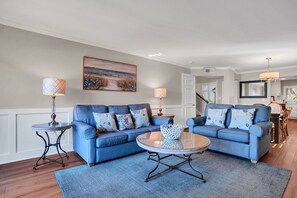 Living area - 1017 Caravel Court at The Sea Pines Resort (Hilton Head Island)