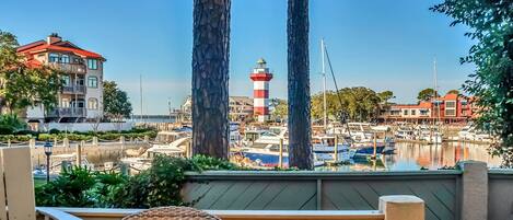 Villa, Meerdere bedden, keuken (1017 Caravel Court) | Uitzicht vanuit de kamer