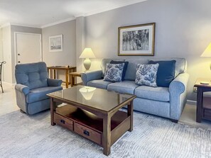 42-inch flat-screen TV with digital channels - 878 Ketch Court at The Sea Pines Resort (Hilton Head Island)