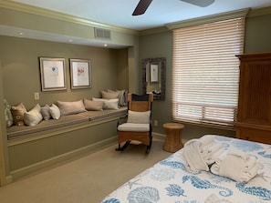 Villa, Multiple Beds, Kitchen, Garden View (928 Cutter Court) | 2 bedrooms, individually decorated, individually furnished, bed sheets