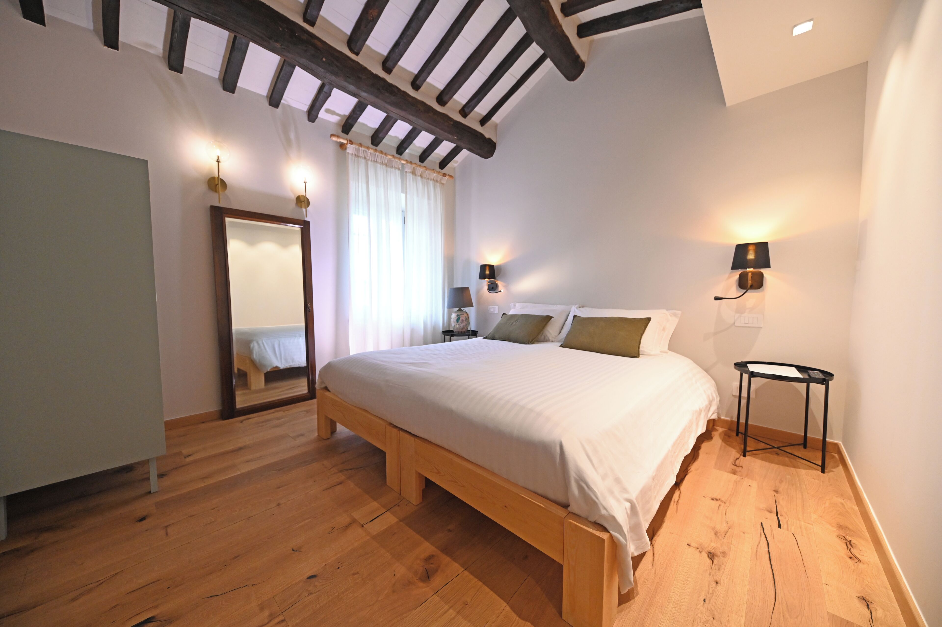 Căn hộ Deluxe | 3 phòng ngủ, chăn bông, nệm cao su hoạt tính (memory foam) 