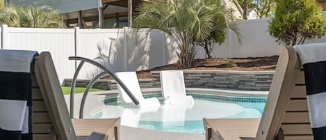 Een verwarmd zwembad