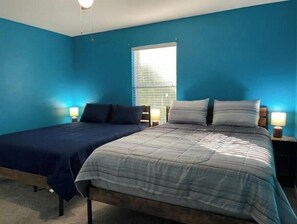 4 chambres, fer et planche à repasser, Wi-Fi gratuit