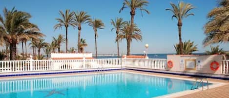 Piscine extérieure
