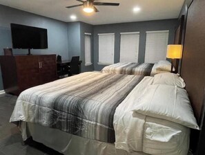 4 habitaciones, tabla de planchar con plancha y wifi gratis 