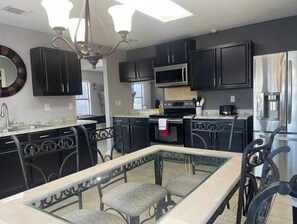 Fridge, microwave, stovetop, dishwasher
