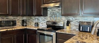 5 bedroom 281/Evans Gated Game Area & pool table