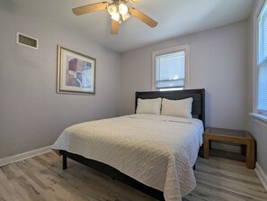 6 chambres, fer et planche à repasser, Wi-Fi, literie fournie