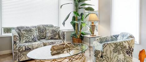 Televisi layar datar 42-inci dengan saluran TV digital