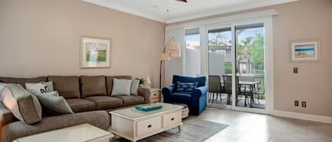 Villa, Multiple Beds, Kitchen, Garden View (1270 Harbour Town Club) | Living area