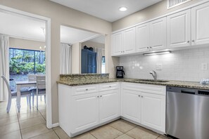 Coffee/tea maker, dining tables