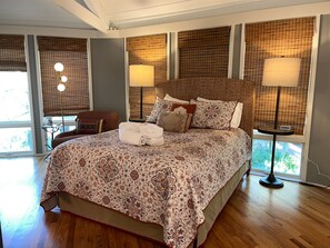Villa, 1 Queen Bed, Kitchen (2070 Deer Island) | 1 bedroom, individually decorated, individually furnished, bed sheets - 2070 Deer Island at The Sea Pines Resort (Hilton Head Island)