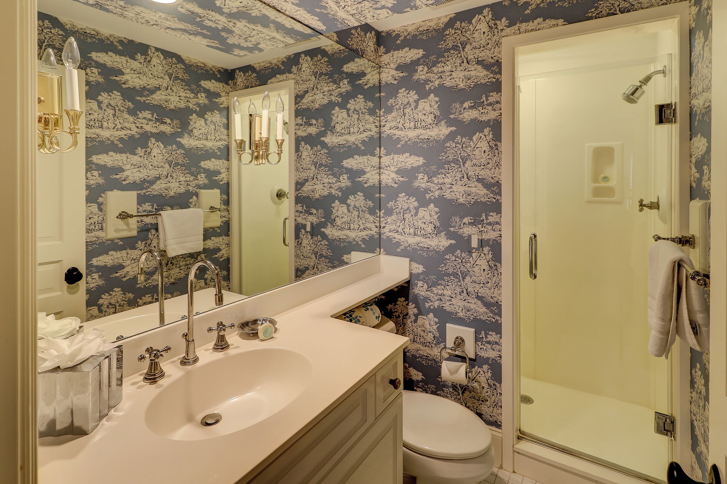 House, Multiple Beds, Balcony (2001 Turtle Lane) | Bathroom | Towels
