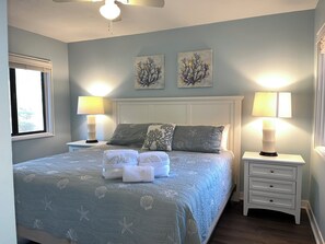 4 bedrooms, individually decorated, individually furnished, bed sheets - 1405 South Beach Villas at The Sea Pines Resort (Hilton Head Island)