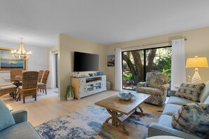 Villa, Mehrere Betten, Küche (2201 Heritage Villas) | Wohnbereich | 42-Zoll-Flachbildfernseher mit Digitalempfang