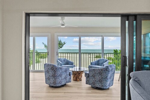 Gulf-Front 3BR Sanibel Condo with Stunning Views!