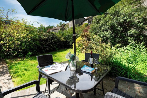 Outdoor dining - Meadow View, Chapel Stile (Ambleside)