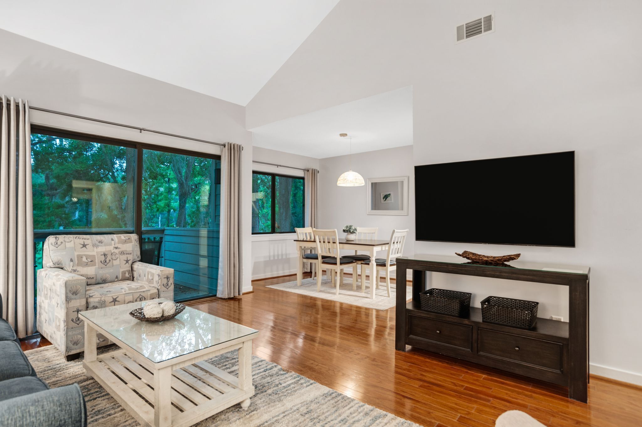 Villa, 1 King Bed with Sofa bed, Kitchen, Golf View (2352 Racquet Club) | Living area | 42-inch flat-screen TV with digital channels