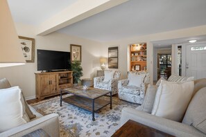 Villa, Multiple Beds, Kitchen (2447 Inland Harbour) | Living area | 42-inch flat-screen TV with digital channels
