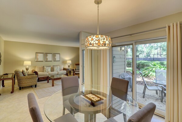 Villa, Multiple Beds, Kitchen, Garden View (2303 Heritage Villas) | Living area | 42-inch flat-screen TV with digital channels - 2303 Heritage Villas at The Sea Pines Resort (Hilton Head Island)