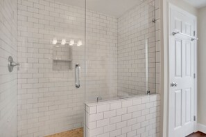 Villa, Mehrere Betten, Küche (2629 Calibogue Club) | Badezimmer | Handtücher
