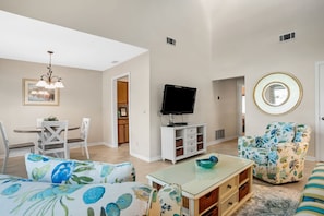 Villa, 1 King Bed with Sofa bed, Kitchen, Garden View (2344 Racquet Club) | Living area | 42-inch flat-screen TV with digital channels - 2344 Racquet Club at The Sea Pines Resort (Hilton Head Island)