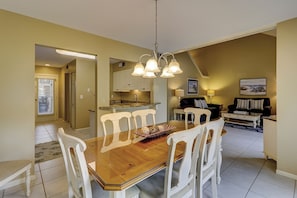 Villa, Multiple Beds, Kitchen, Golf View (2274 Heritage Villas) | Interior - 2274 Heritage Villas at The Sea Pines Resort (Hilton Head Island)