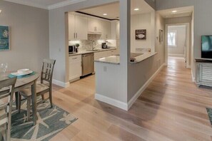 Villa, 1 très grand lit et 1 canapé-lit, cuisine (2336 Racquet Club) | Intérieur