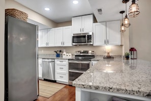 Villa, plusieurs lits, cuisine (2455 Inland Harbour) | Cuisine privée | Cafetière/bouilloire