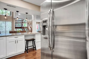 Villa, plusieurs lits, cuisine (2455 Inland Harbour) | Intérieur