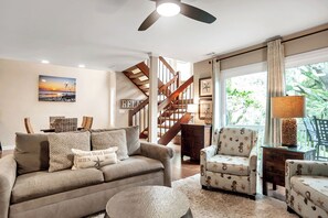 Villa, Multiple Beds, Kitchen (2455 Inland Harbour) | Living area | 42-inch flat-screen TV with digital channels - 2455 Inland Harbour at The Sea Pines Resort (Hilton Head Island)