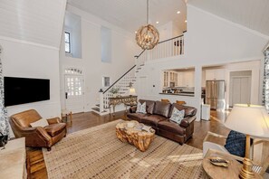 Smart TV, chimenea, mesa de ping pong