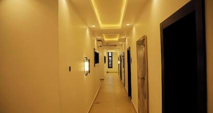 Paradise Hotel and Suites