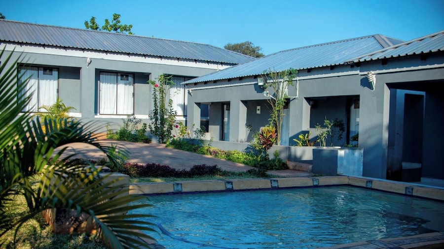 LUGOGO GUESTHOUSE