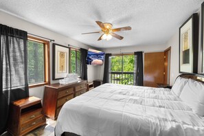 4 makuuhuonetta, ilmainen Wi-Fi, vuodevaatteet