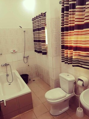 Bathroom - HOTEL AYELAWADJE 2 (Cotonou)