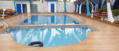 Piscine extérieure
