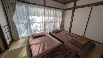 1 quarto, ferros/tábuas de passar roupa, Wi-Fi, roupa de cama