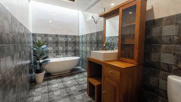 Classic Villa, 2 Bedrooms, Private Pool | Bathroom