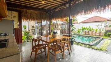 Classic Villa, 2 Bedrooms, Private Pool | Dining room