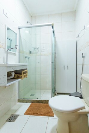 Apartment | Bathroom