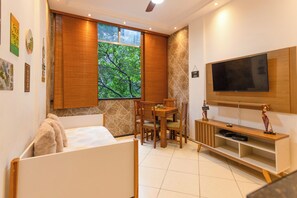 Apartment | Living area | TV