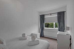 3 bedrooms, free WiFi, bed sheets - West Point- North East Escapes (North Shields)